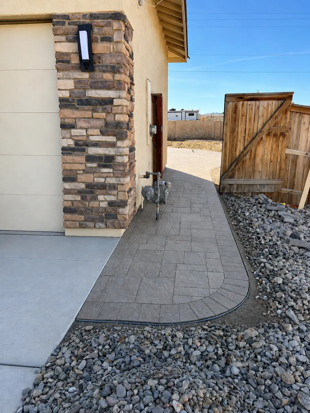 Ashlar pattern paver installation